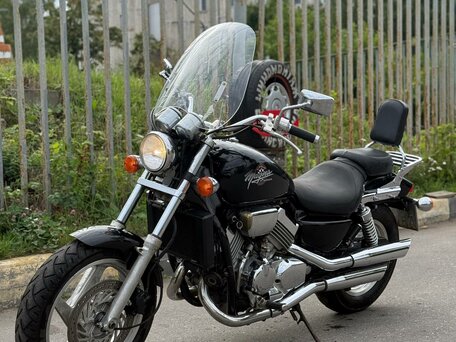 1994 Honda Magna, чёрный, 400000 рублей, вид 1