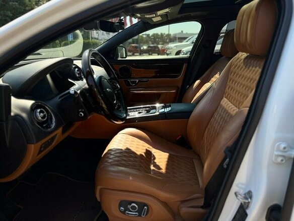 2018 Jaguar XJ IV (X351) Рестайлинг, белый, 3900000 рублей - вид 14