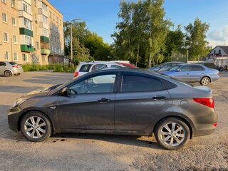 2013 Hyundai Solaris I, серый, 550000 рублей, вид 2