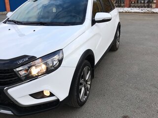 2022 Lada (ВАЗ) Vesta SW Cross I, белый, 1300000 рублей, вид 4