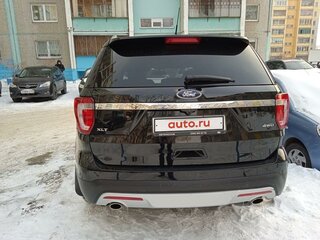 2015 Ford Explorer V Рестайлинг, чёрный, 2400000 рублей, вид 3