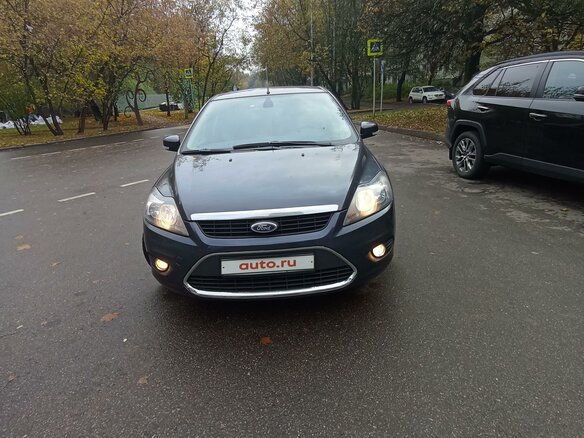 2011 Ford Focus II Рестайлинг, серый, 480000 рублей - вид 6
