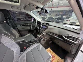 2022 Chevrolet TrailBlazer III, белый, 1370000 рублей, вид 3