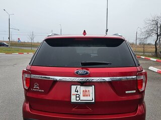 2015 Ford Explorer V Рестайлинг, красный, 2500000 рублей, вид 3