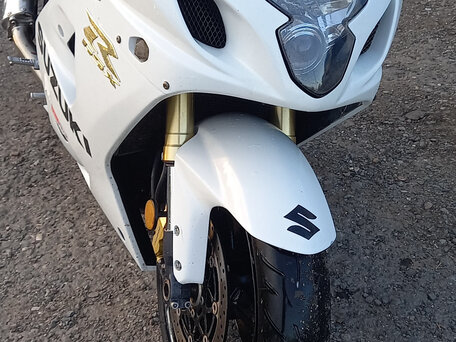 2004 Suzuki GSX-R 600, белый, 470000 рублей, вид 2