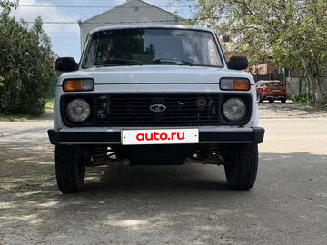 2014 Lada (ВАЗ) 2121 (4x4) I Рестайлинг, белый, 440000 рублей, вид 2