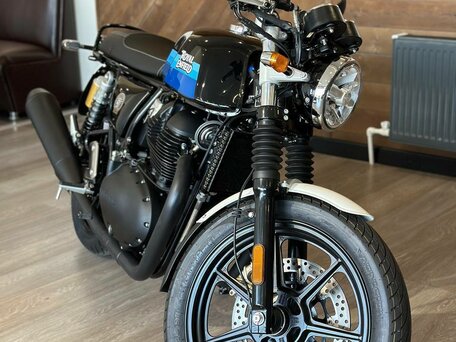 2024 Royal Enfield Continental GT, чёрный, 685000 рублей, вид 4