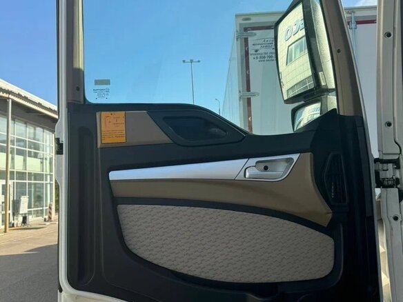 2025 Sinotruk Howo T5G, белый, 9000000 рублей - вид 11