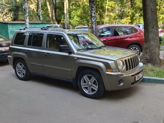 2007 Jeep Liberty (Patriot), серый, 750000 рублей, вид 4