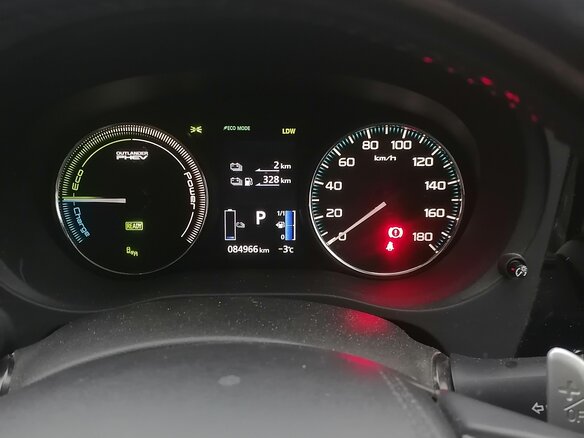 2017 Mitsubishi Outlander PHEV III Рестайлинг 2, чёрный, 2600000 рублей - вид 12