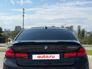 2019 BMW 5 серии M550d xDrive VII (G30/G31/G38), серый, 4500000 рублей, вид 5