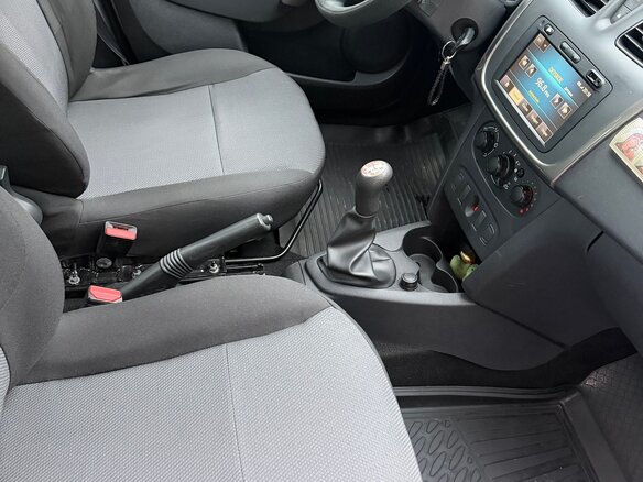 2014 Renault Logan II, серый, 480000 рублей - вид 4