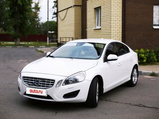2013 Volvo S60 II Рестайлинг, белый, 1300000 рублей, вид 1