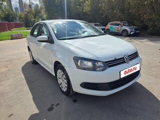 2014 Volkswagen Polo V, белый, 650000 рублей, вид 3
