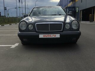 1998 Mercedes-Benz E-Класс 240 II (W210, S210), серый, 450000 рублей, вид 4