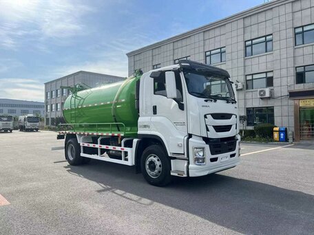 2024 Isuzu Ассенизаторская машина, зелёный, 10000000 рублей, вид 2