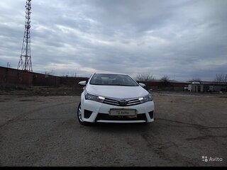 2013 Toyota Corolla XI (E160, E170, E180), белый, 1600000 рублей, вид 5