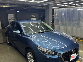 2018 Mazda Axela III Рестайлинг, синий, 1470000 рублей, вид 3