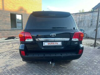 2014 Toyota Land Cruiser 200 Series Рестайлинг 1, чёрный, 4050000 рублей, вид 4