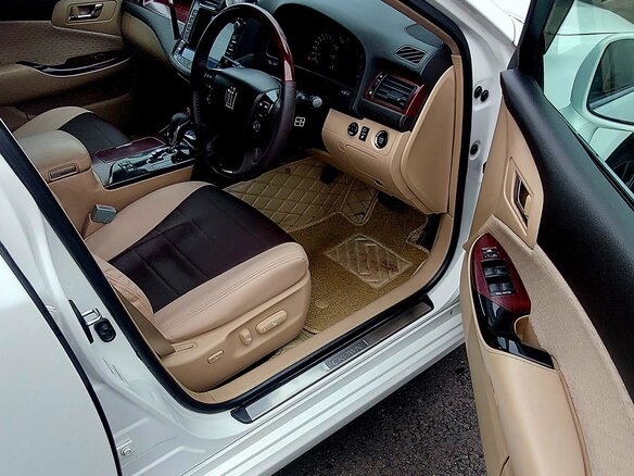 2008 Toyota Crown XIII (S200), белый, 1770000 рублей - вид 5