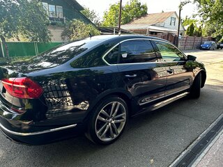 2016 Volkswagen Passat (North America and China) I Рестайлинг, чёрный, 2000000 рублей, вид 4