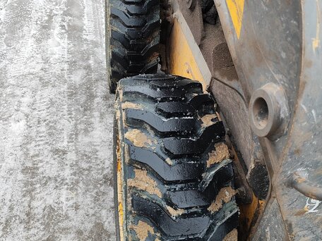 2011 New Holland L - series, жёлтый, 4000000 рублей, вид 4