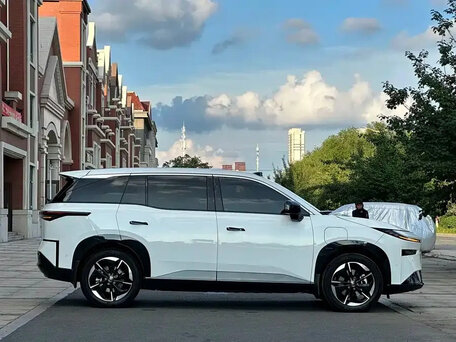 2025 Toyota bZ3X 58.3 kWh, белый, 2670000 рублей, вид 5