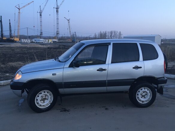 2008 Chevrolet Niva I, серебристый