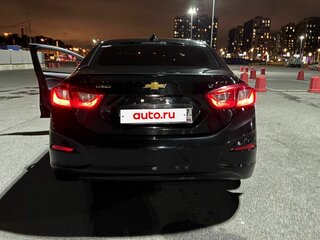 2017 Chevrolet Cruze II, чёрный, 750000 рублей, вид 2