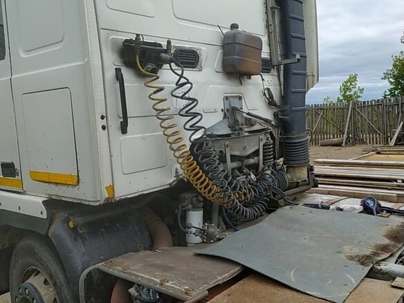1994 Volvo F-Series, белый, 1200000 рублей - вид 19