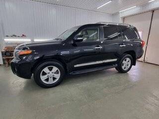 2015 Toyota Land Cruiser 200 Series Рестайлинг 1, чёрный, 6500000 рублей, вид 5