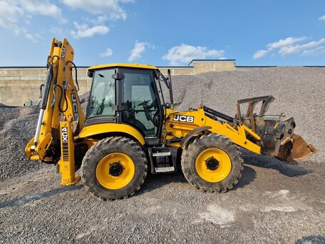 2023 JCB 4CX, жёлтый, 17400000 рублей, вид 2