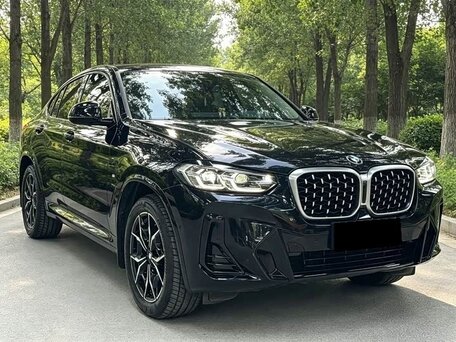 2023 BMW X4 20i II (G02) Рестайлинг, чёрный, 5330000 рублей, вид 3