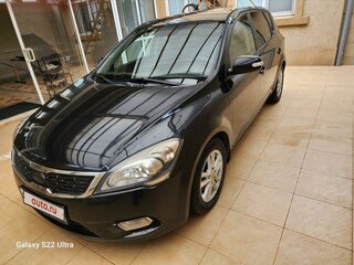 2010 Kia Ceed I Рестайлинг, чёрный, 880000 рублей, вид 1