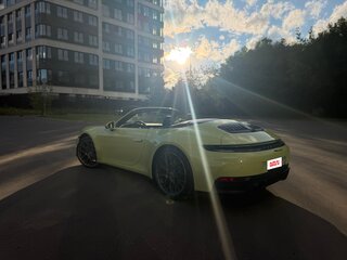 2024 Porsche 911 Carrera VIII (992) Рестайлинг, жёлтый, 19000000 рублей, вид 5