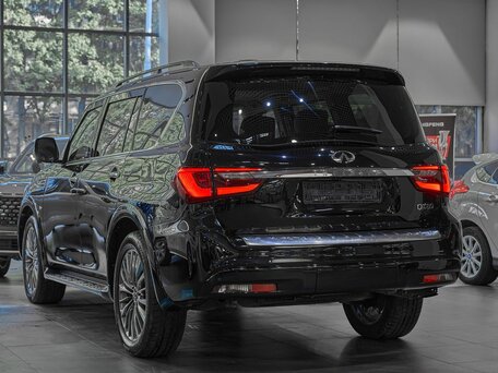 2019 Infiniti QX80 I Рестайлинг 2, чёрный, 3799000 рублей, вид 4