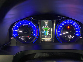 2017 Toyota Camry VII (XV50) Рестайлинг 2, чёрный, 1850000 рублей, вид 3