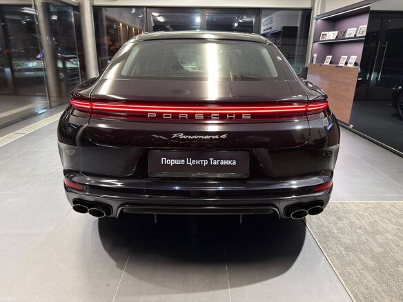 2026 Porsche Panamera 4 E-Hybrid Executive III, чёрный, 26990000 рублей - вид 11