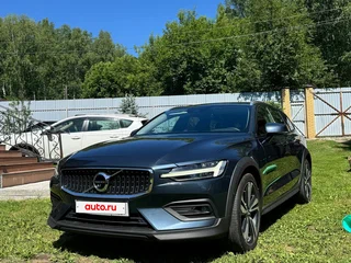 2021 Volvo V60 Cross Country II, синий, 3817000 рублей, вид 2
