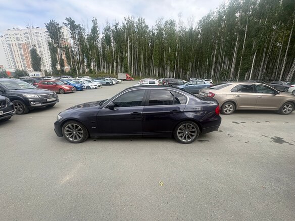 2009 BMW 3 серии 330i xDrive V (E90/E91/E92/E93) Рестайлинг, чёрный, 900000 рублей - вид 12