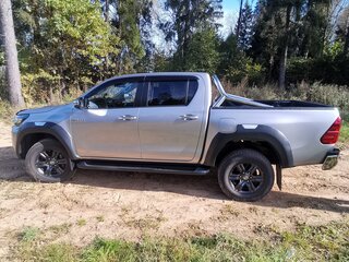 2020 Toyota Hilux VIII Рестайлинг 2, серый, 5495000 рублей, вид 4