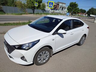 2021 Hyundai Solaris II Рестайлинг, белый, 1700000 рублей, вид 2