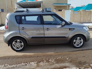 2011 Kia Soul I, серебристый, 1100000 рублей, вид 4