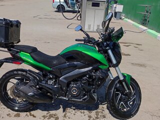 2023 Bajaj Dominar 400, зелёный, 330000 рублей, вид 1