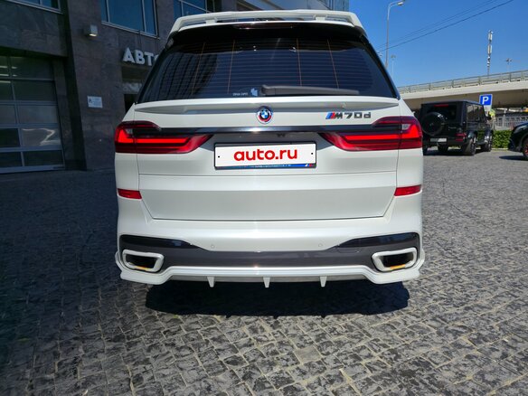 2020 BMW X7 35d I (G07), белый, 8250000 рублей - вид 8
