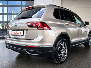 2021 Volkswagen Tiguan II Рестайлинг, коричневый, 2590000 рублей, вид 4