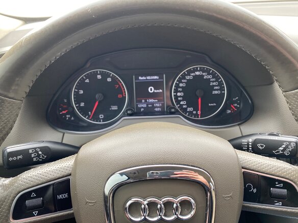 2010 Audi Q5 I (8R), белый - вид 13
