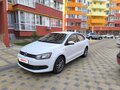 2013 Volkswagen Polo V, белый, 850000 рублей