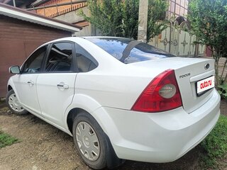 2010 Ford Focus II Рестайлинг, белый, 580000 рублей, вид 4