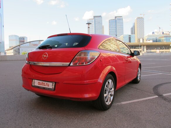 2010 Opel Astra GTC H Рестайлинг, красный, 570000 рублей - вид 4